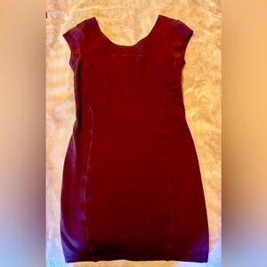 Athleta 3/4 burgundy dress size S. Gently worn.